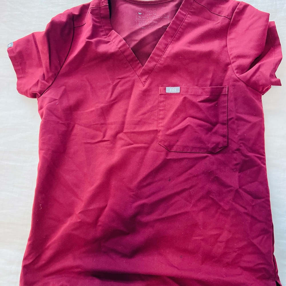 Figs V-Neck Scrub Top